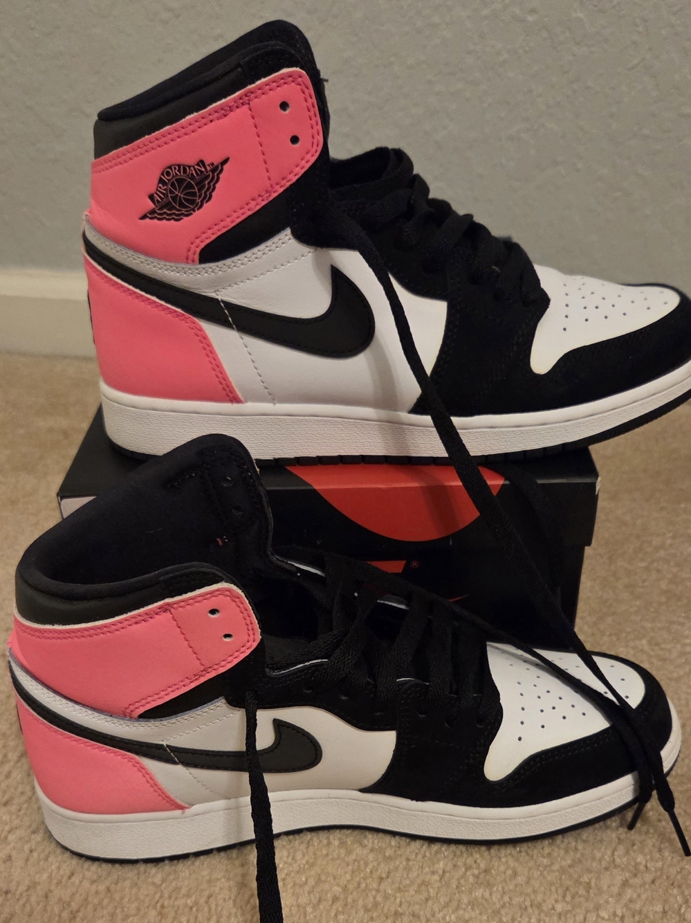 Air Jordan 1High-Top Sneakers in White, Black & Pink